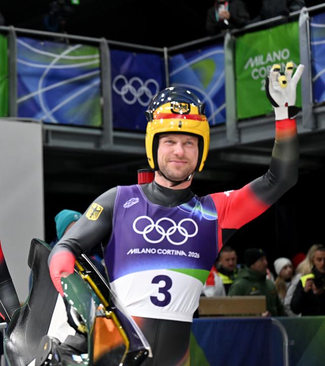 Tobias Wendl und Tobias Arlt (Deutschland) im Ziel des Doppelsitzers bei Olympia 2026