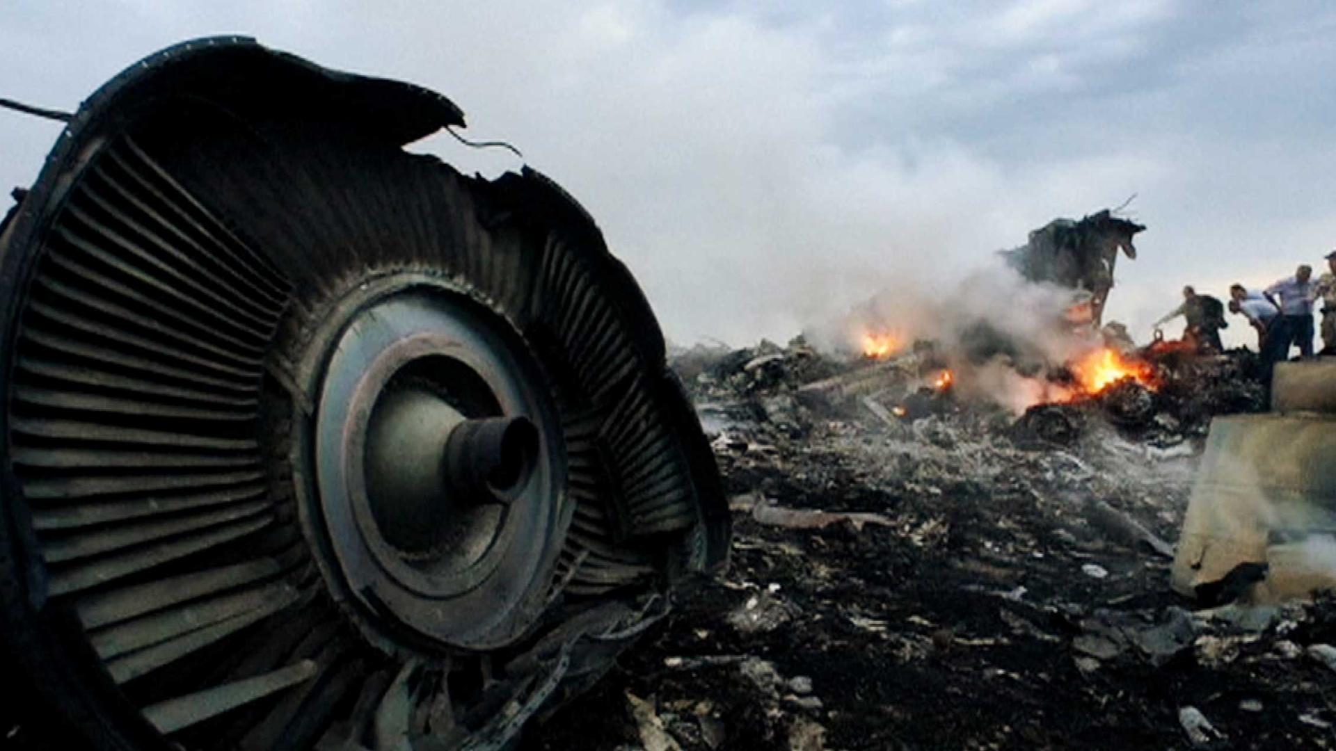 "Todesflug MH17 - Den Tätern auf der Spur": Trümmerteile von MH17