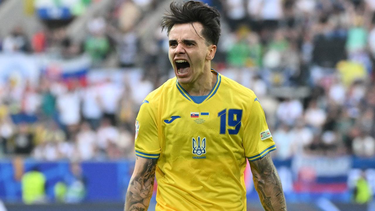 Ukraine dreht Spiel gegen Slowakei 21Sieg nach Rückstand ZDFheute