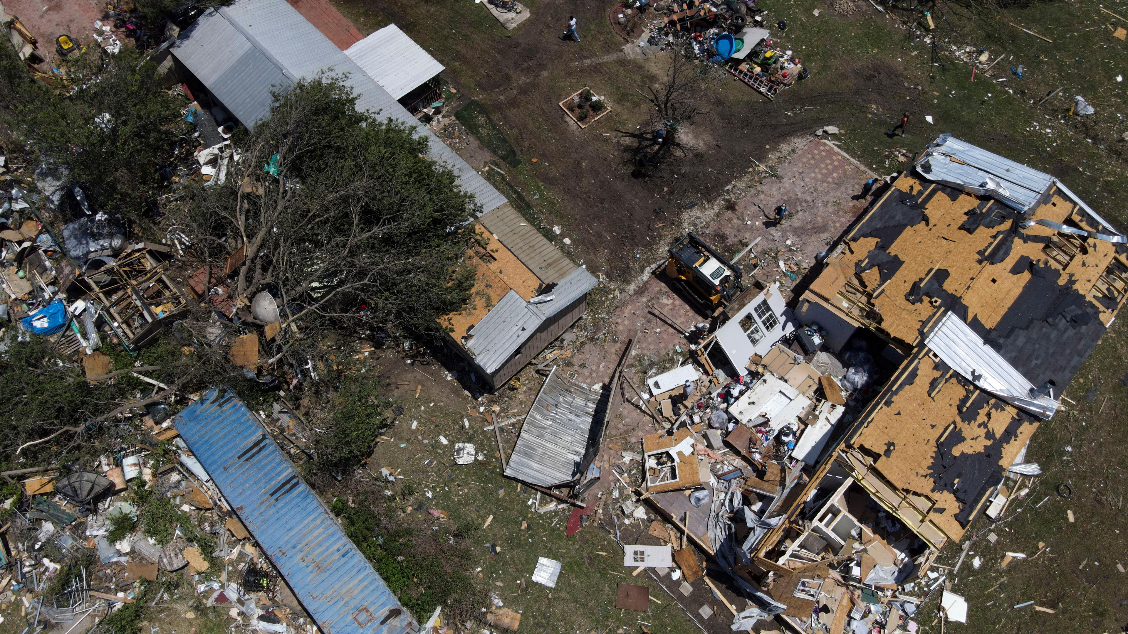 USA, Valley View: Zerstörte Häuser sind nach einem tödlichen Tornado zu sehen, der in der Nacht zum Sonntag gewütet hat. 