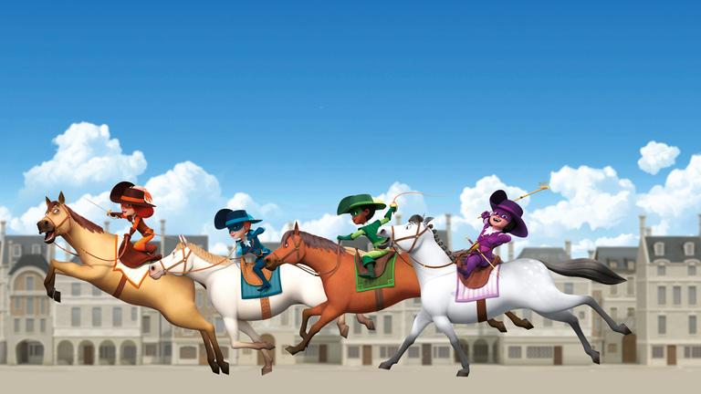 D'Artagnan, Athos, Aramis und Porthos reiten auf ihren Pferden mit viel Tempo, ihre Degen schwenkend, vor einer Häuserreihe entlang. Der Himmel ist tiefblau, Wolken hängen über den Häusern. 