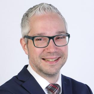 Porträt Tobias Feilen