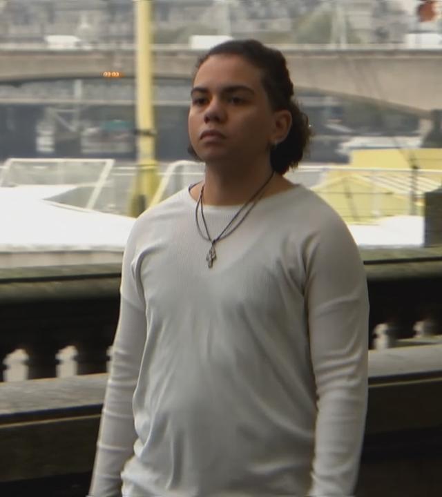 Die Zahl der Minderjährigen, die sich in ihrem bei der Geburt zugewiesenen Geschlecht unwohl fühlen nimmt in Großbritannien seit Jahren zu. Eine neu veröffentlichte Studie untersucht unterstützende Angebote des staatlichen Gesundheitsdiensts NHS