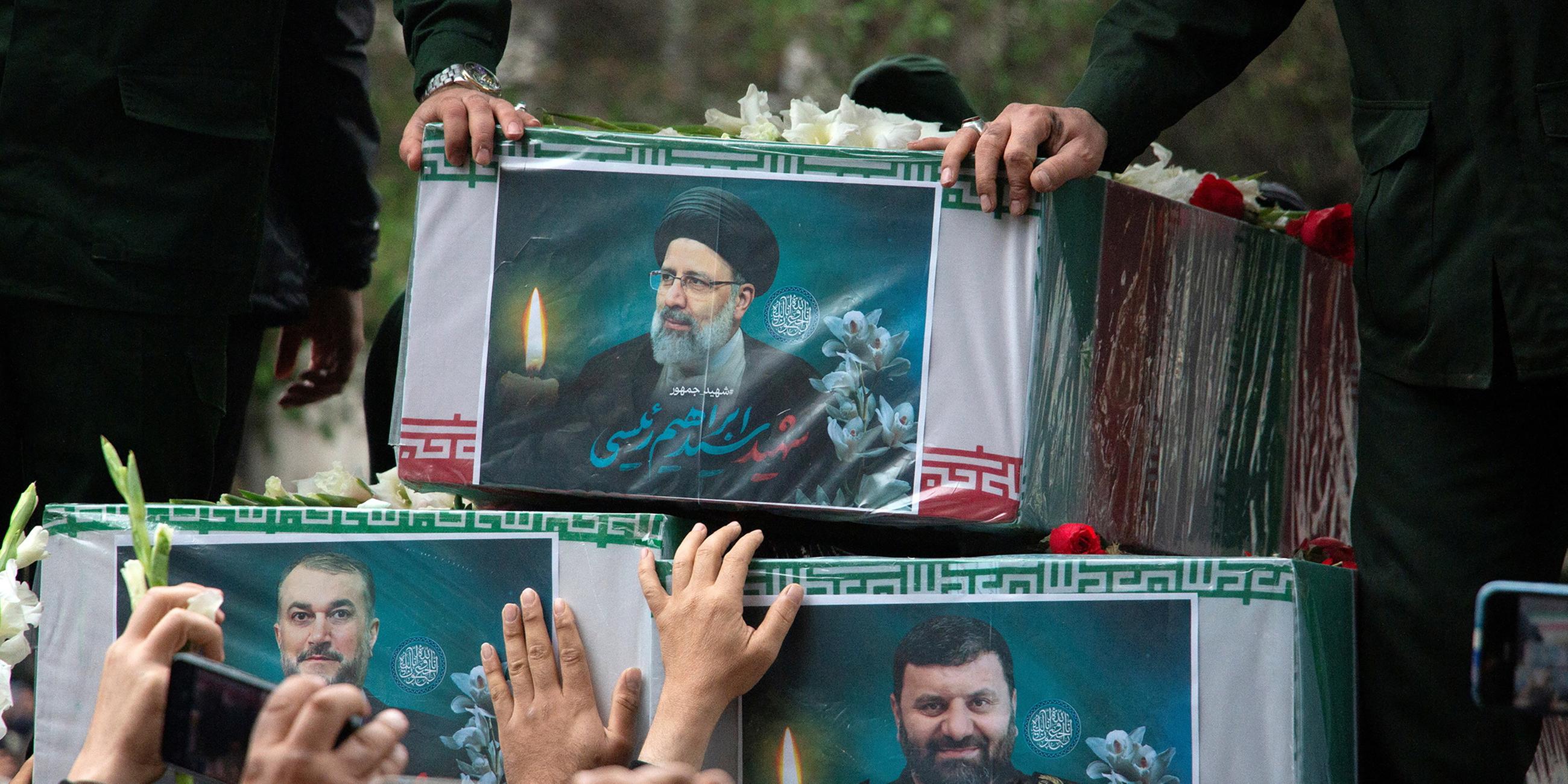 Trauerzeremonie für den verstorbenen iranischen Präsidenten Raisi in Tabris.