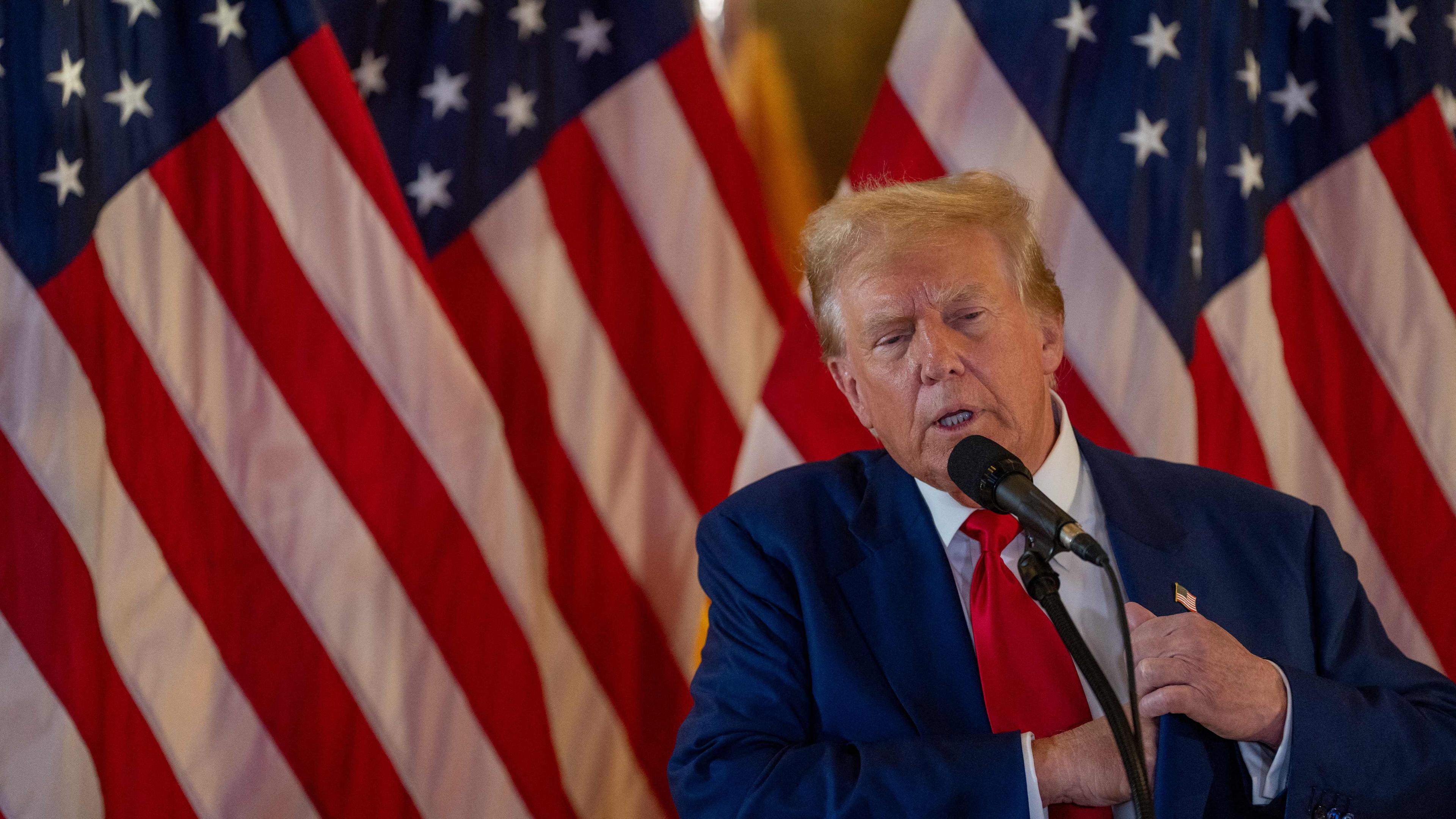 Der ehemalige US-Präsident Donald Trump auf einer Pressekonferenz, nachdem er in New York in 34 Anklagepunkten schuldig gepsrochen worden war.