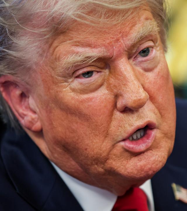 Donald Trump ernstes Gesicht 