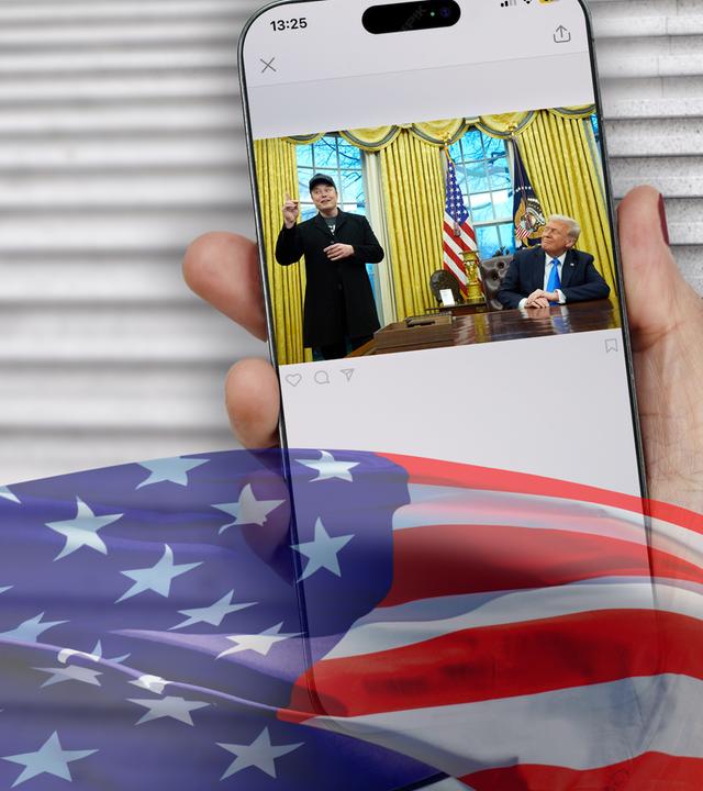 Katty Salié mit Handy, darauf ein Foto von Trump und Musk