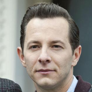 Trystan Pütter spielt Freddy Donath.