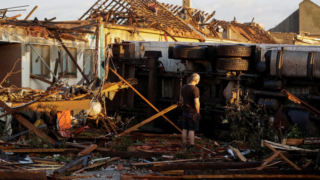 Tornado verwüstet Dörfer in Tschechien - ZDFheute