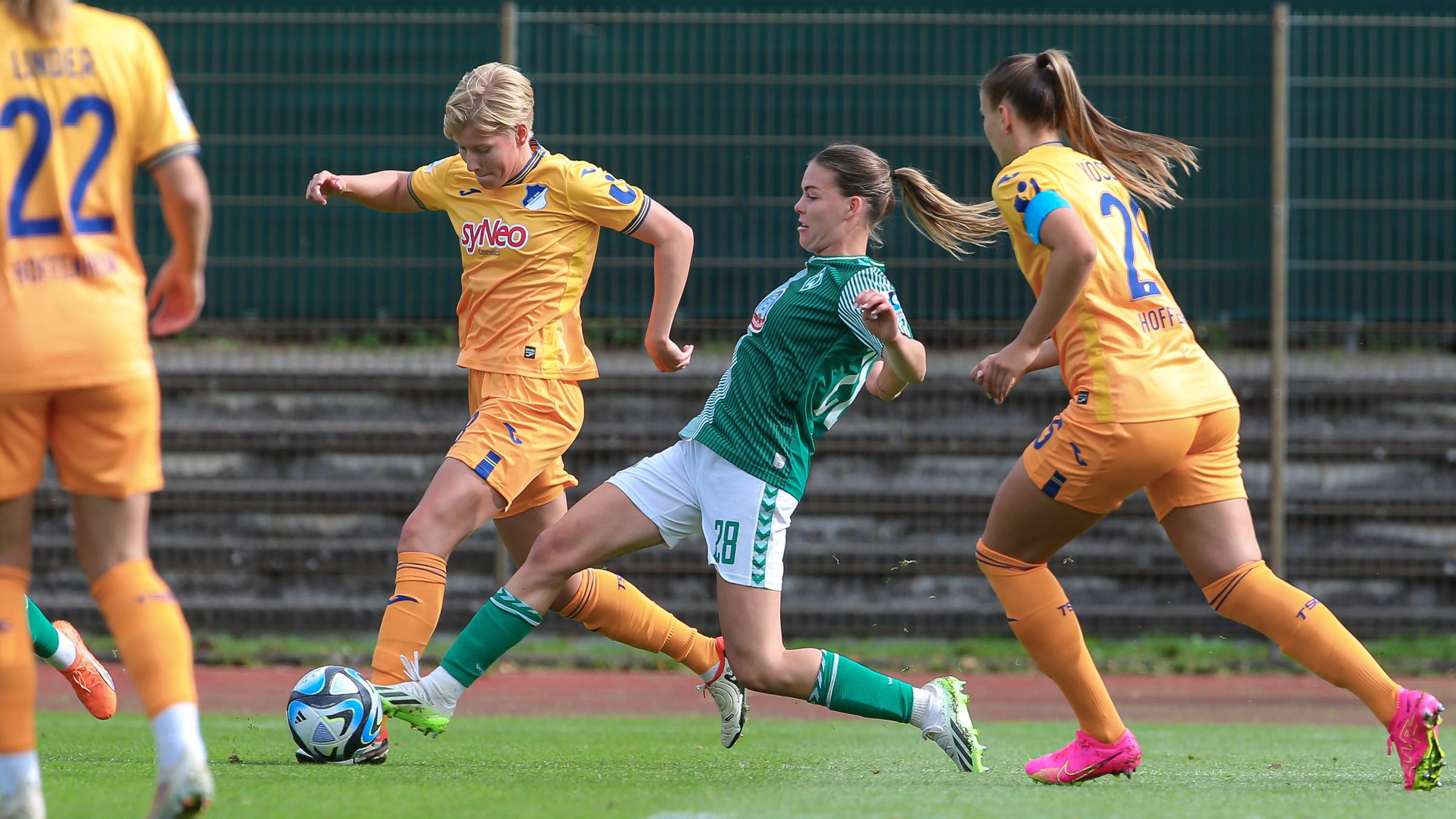 Freude über das Tor zum 1:3.