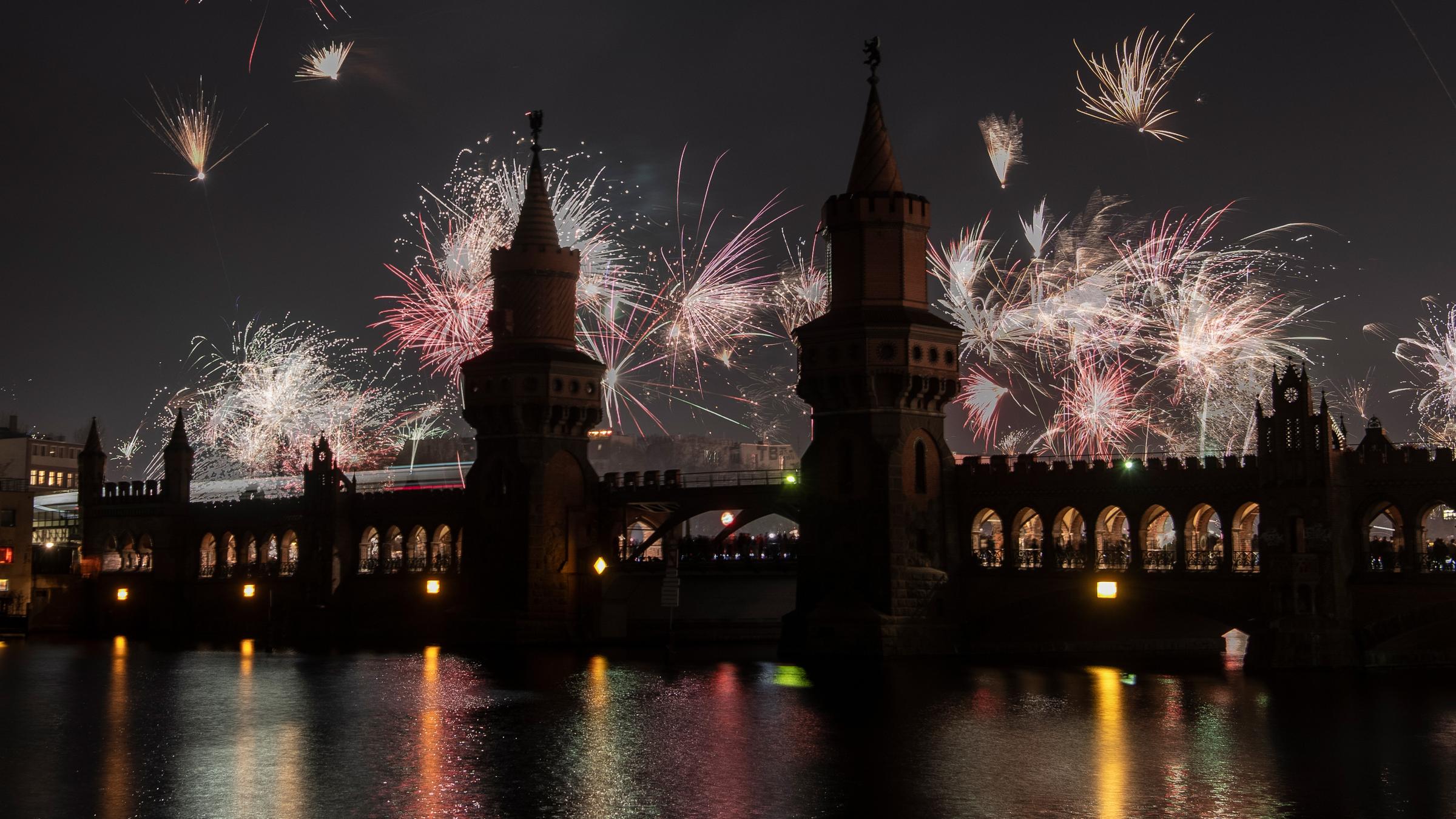 Typical: Feuerwerk, Silvester