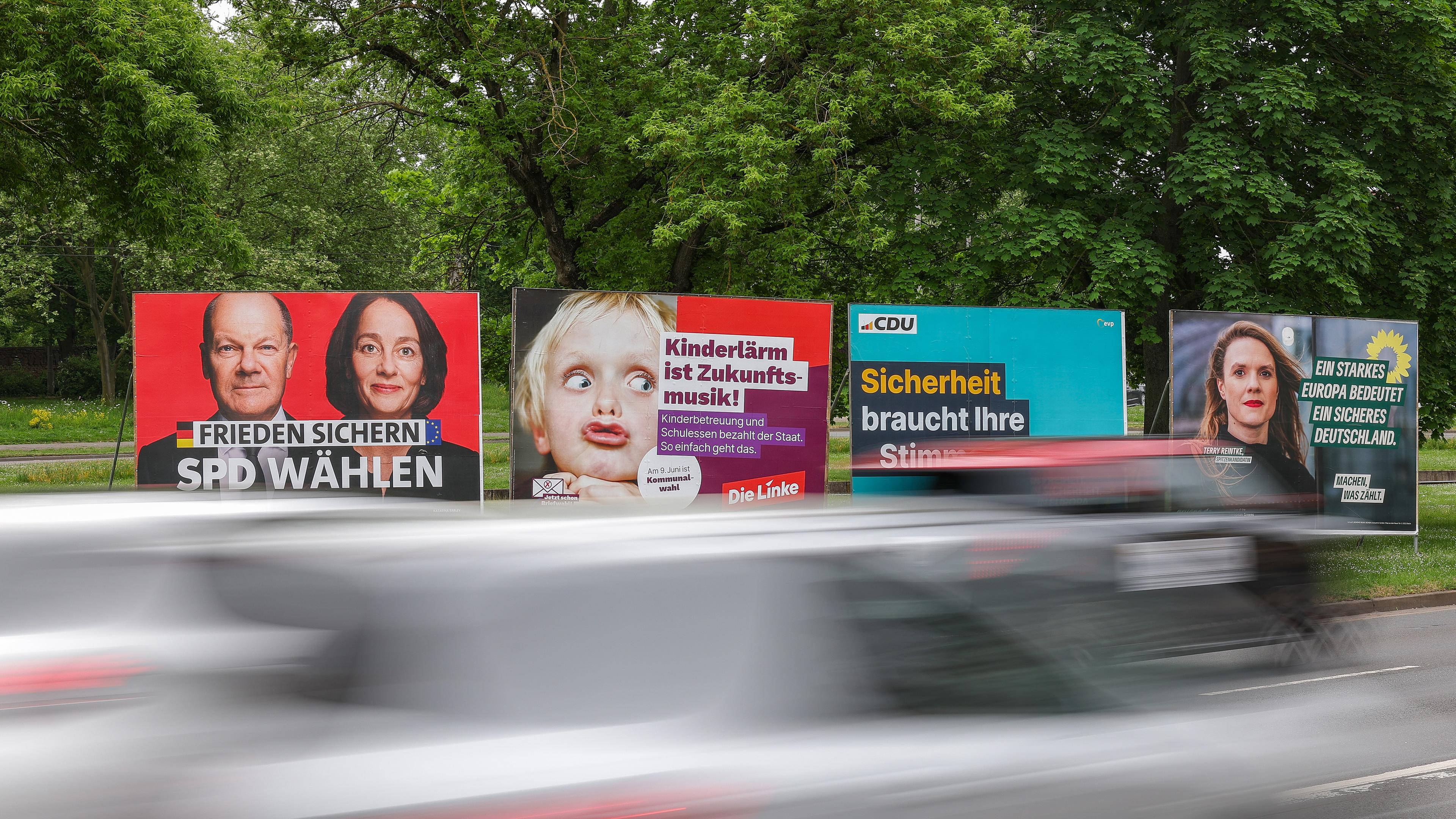 Typical: Wahlplakate Europawahl