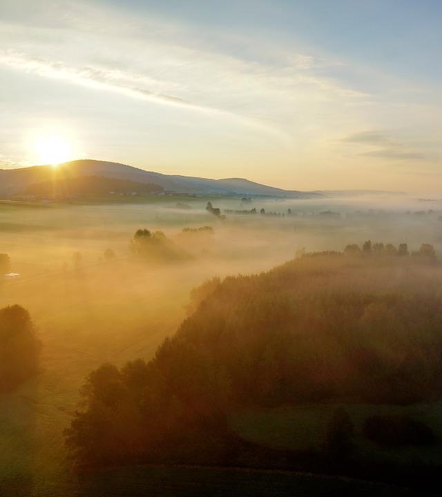 Das Salzkammergut und der Norden Österreichs bilden den krönenden Abschluss von Franz Klammers Flugreise über Österreich. 