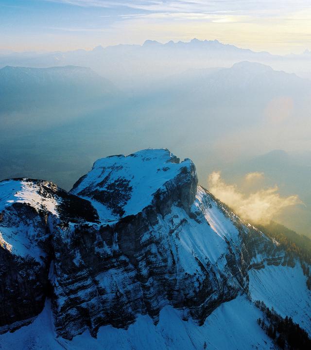 In Folge drei von Klammers Entdeckungsreise zu den heimatlichen Landschaftsschönheiten geht es zum steirischen Erzberg, nach Brunnsee, nach Pöllau und zum Pöllauberg