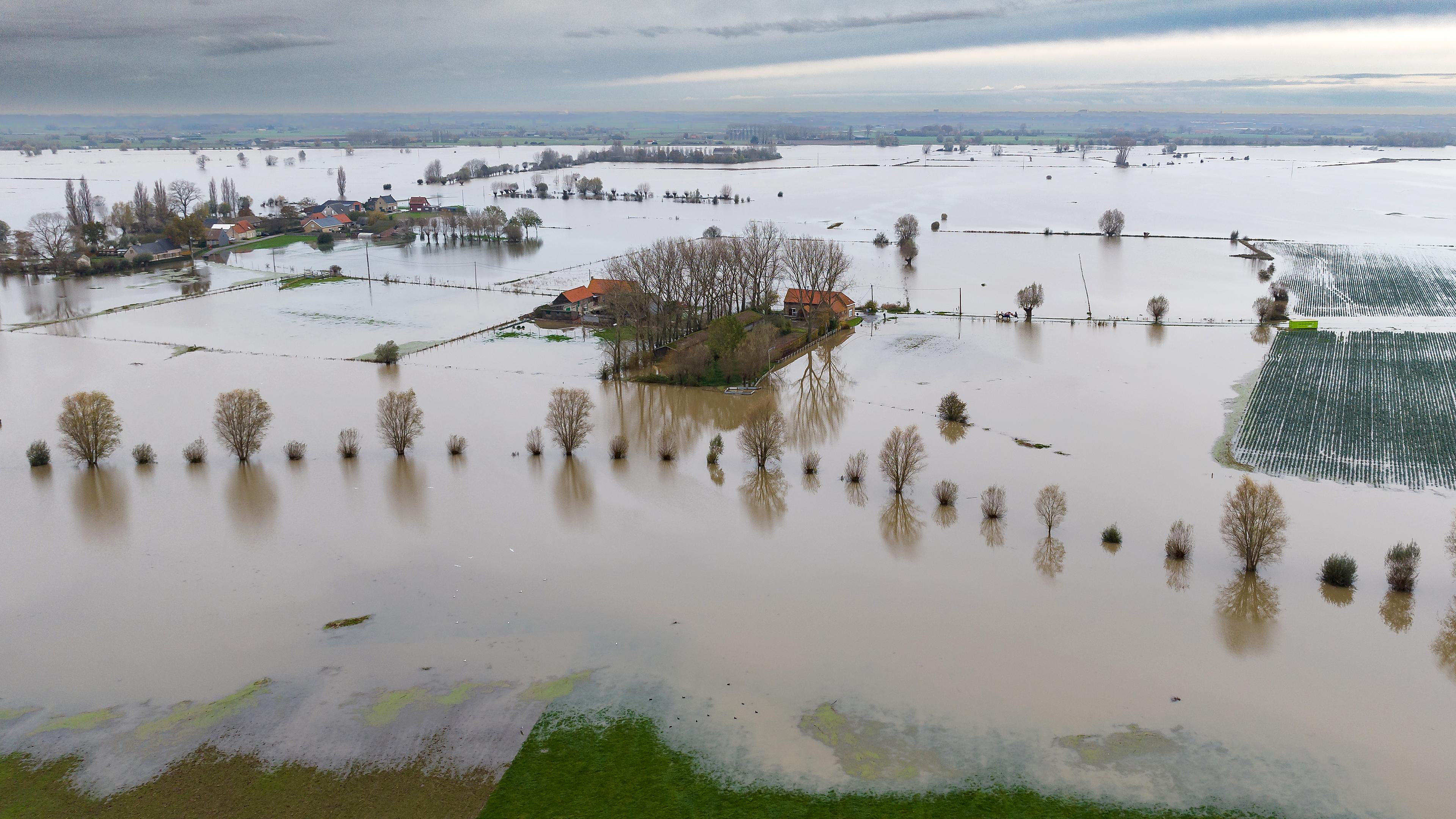 Überschwemmungen in Belgien, aufgenommen am 16.11.2023 in Diksmuide (Belgien)