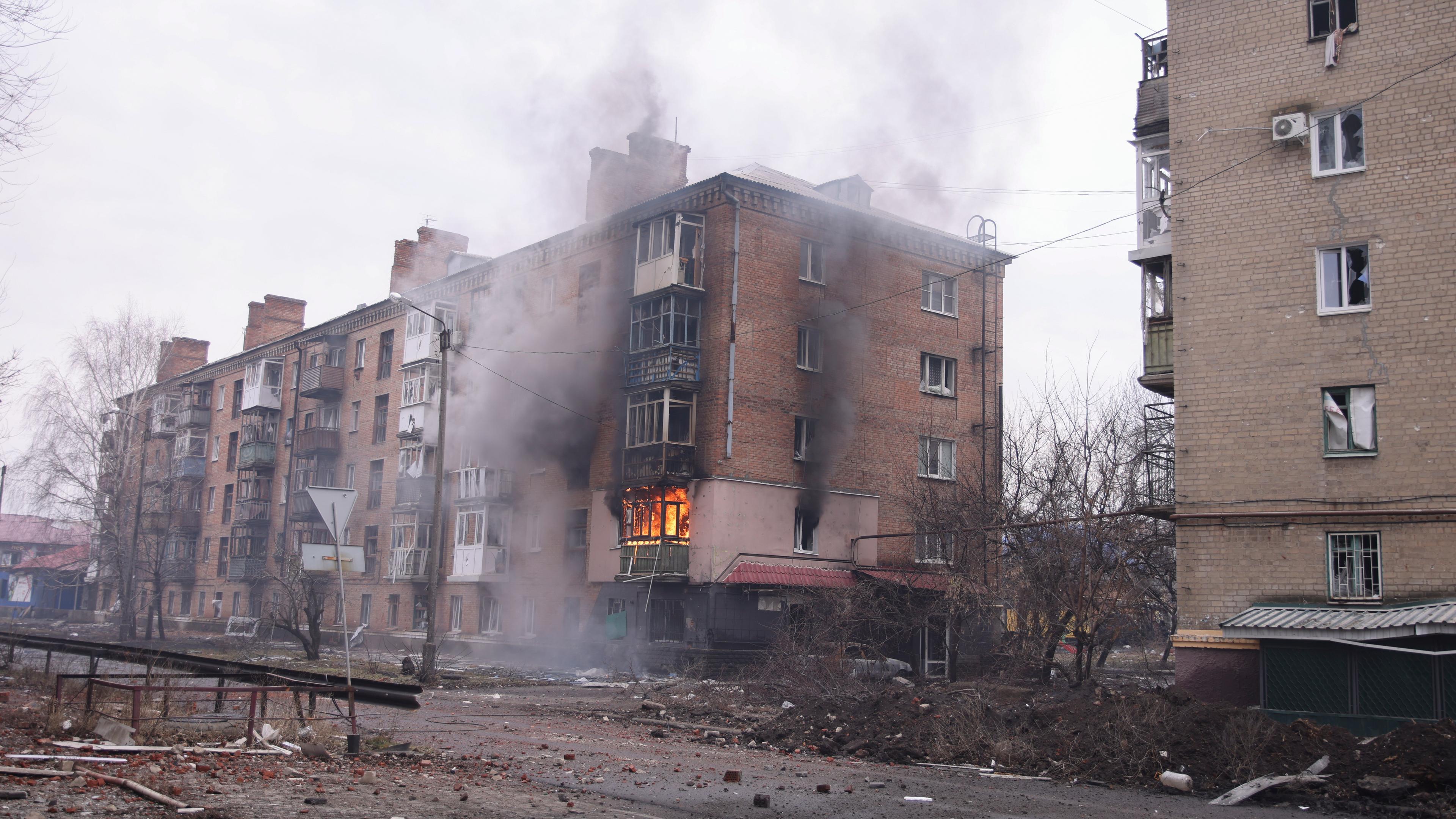 ukrainische Stadt Bachmut zerstört vom russischen Angriffskrieg