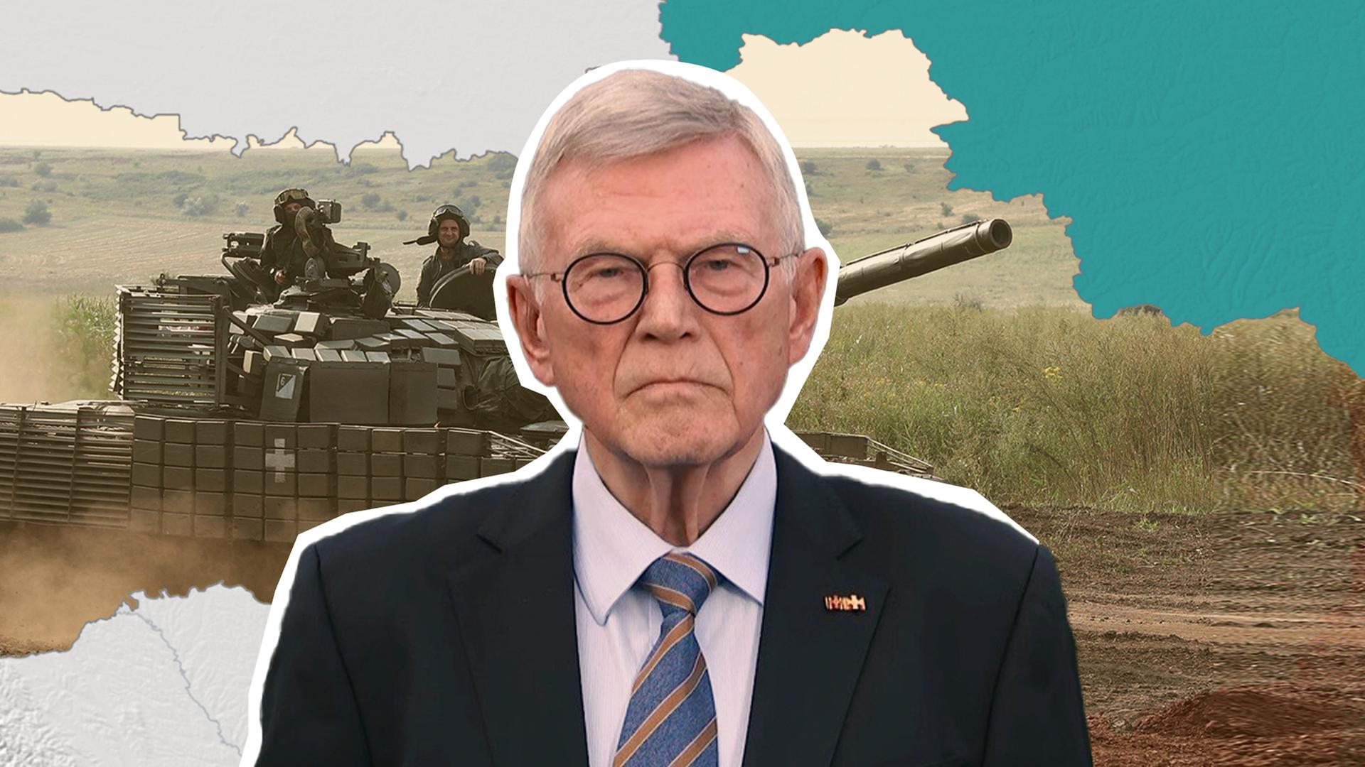 Zu sehen ist Ex-Nato-General Egon Ramms im Vordergrund. Dahinter eine Grafikkarte des Frontverlaufs der Ukraine sowie ein Kampfpanzer.