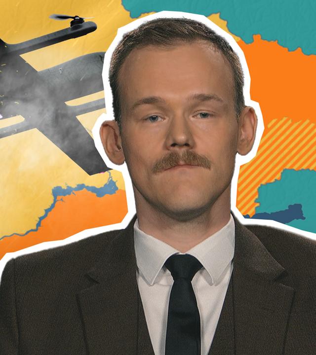 Experte Fabian Hinz ist vor einer Ukrainekarte mit Frontverlauf, auf der auch eine Drohne zu sehen ist, abgebildet.