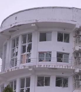 Russland hat die Ukraine erneut aus der Luft angegriffen. In der Stadt Mykolajiw beschädigten Kampfdrohnen zwei Hotels und das Fernwärmenetz.