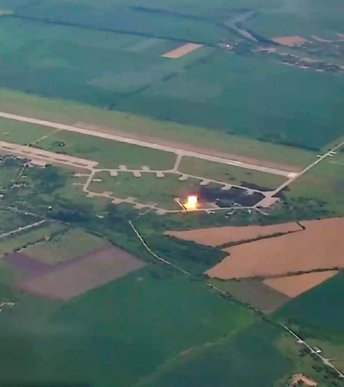 Der Militärflugplatz Mirgorod.