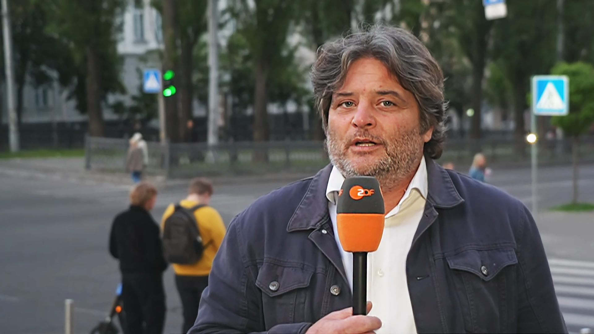 ZDF-Korrespondent Dara Hassanzadeh live aus Kiew