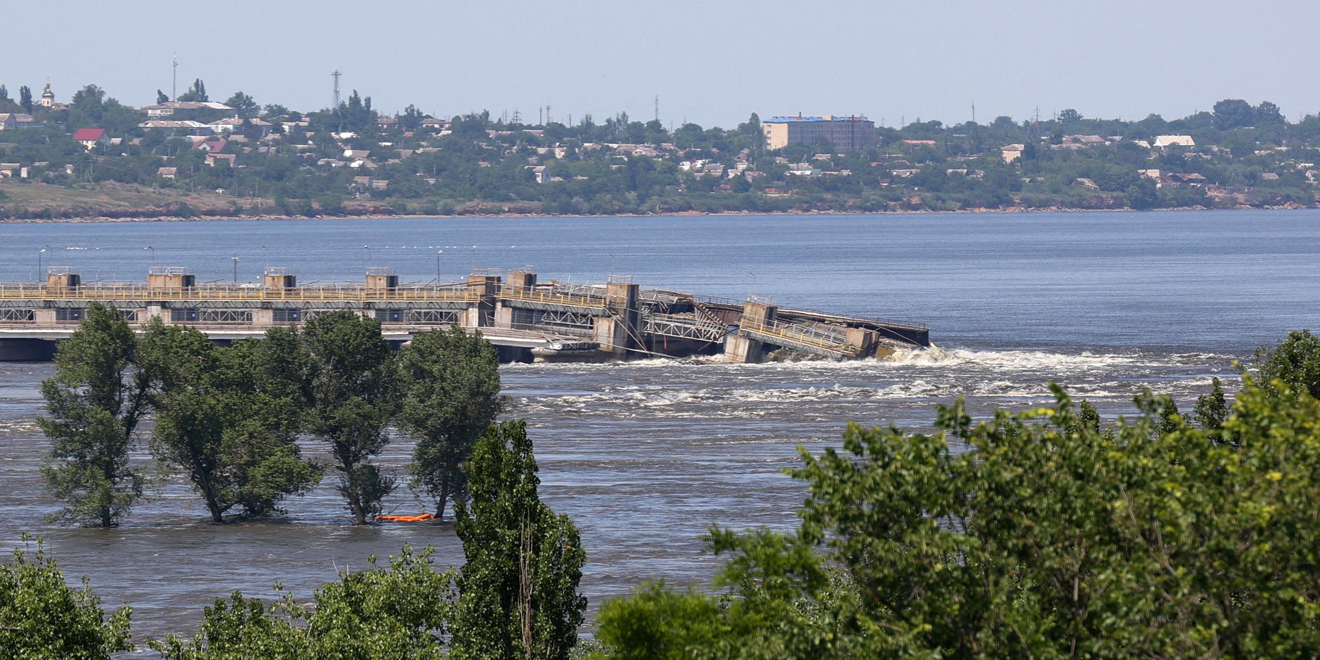 Zerstörter Kachowka-Staudamm bei Cherson, Ukraine