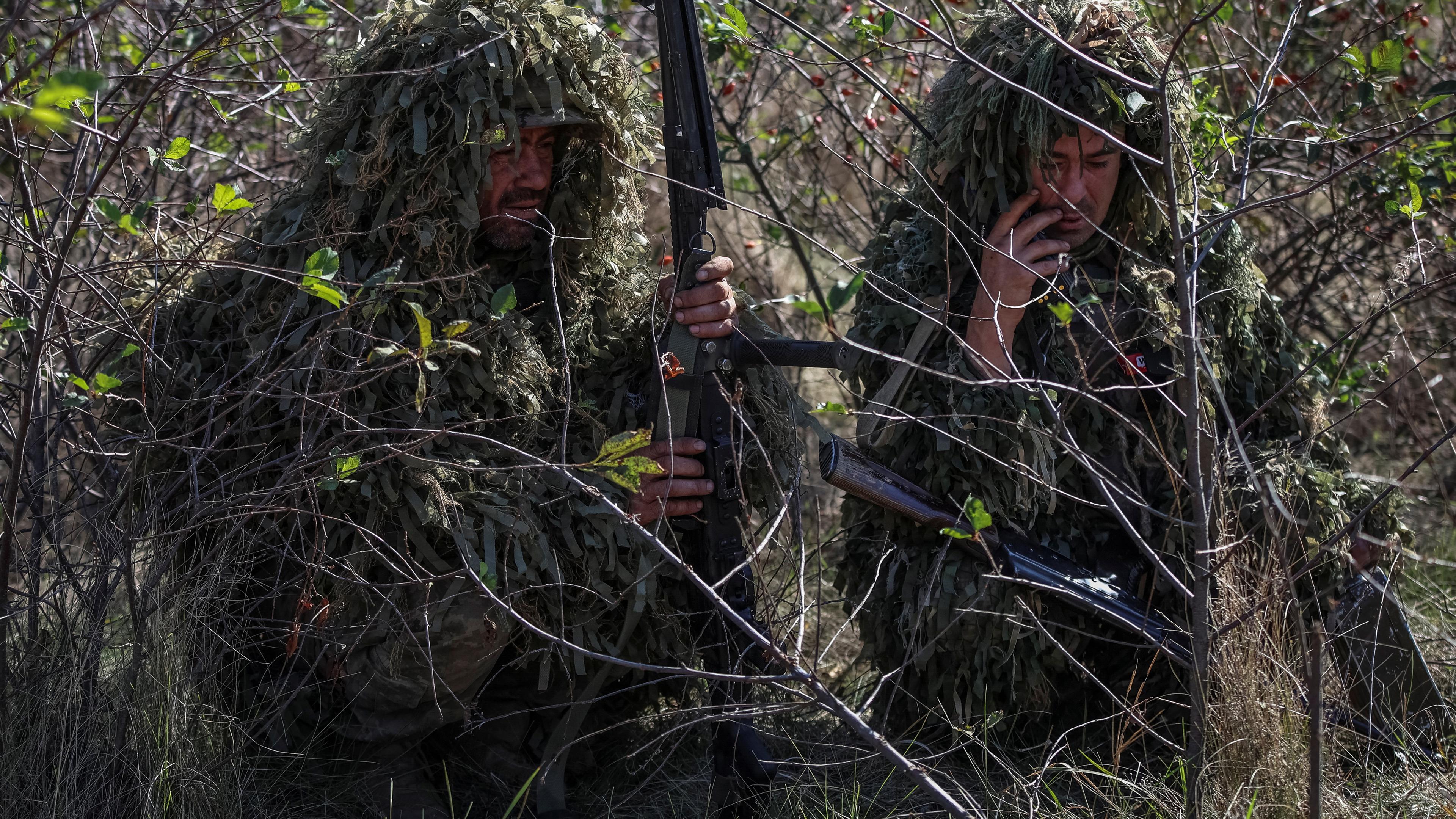 Ukrainische Soldaten an der Front in Donezk