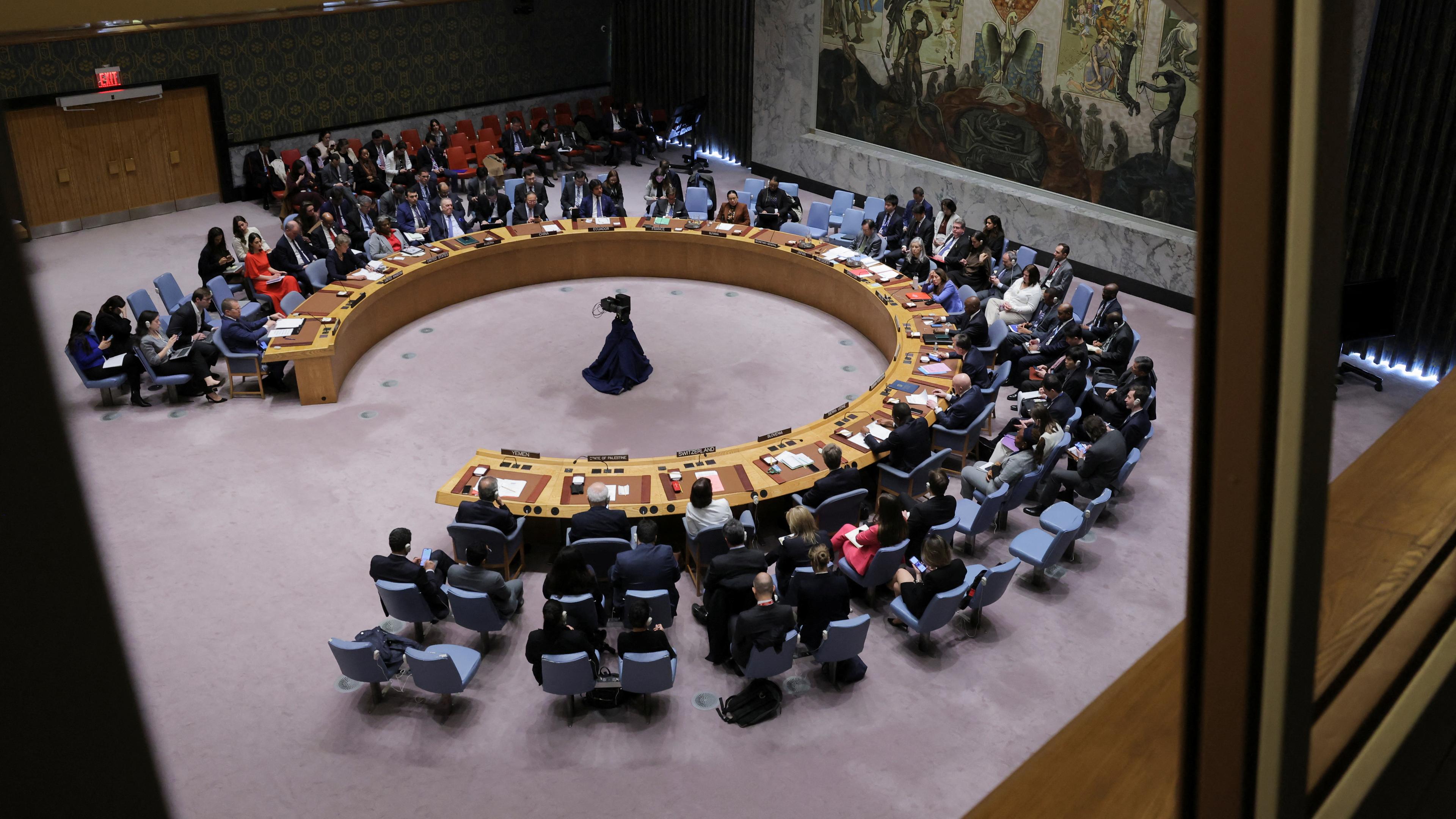 Mitglieder des UN-Sicherheitsrates während der heutigen Sitzung in New York.