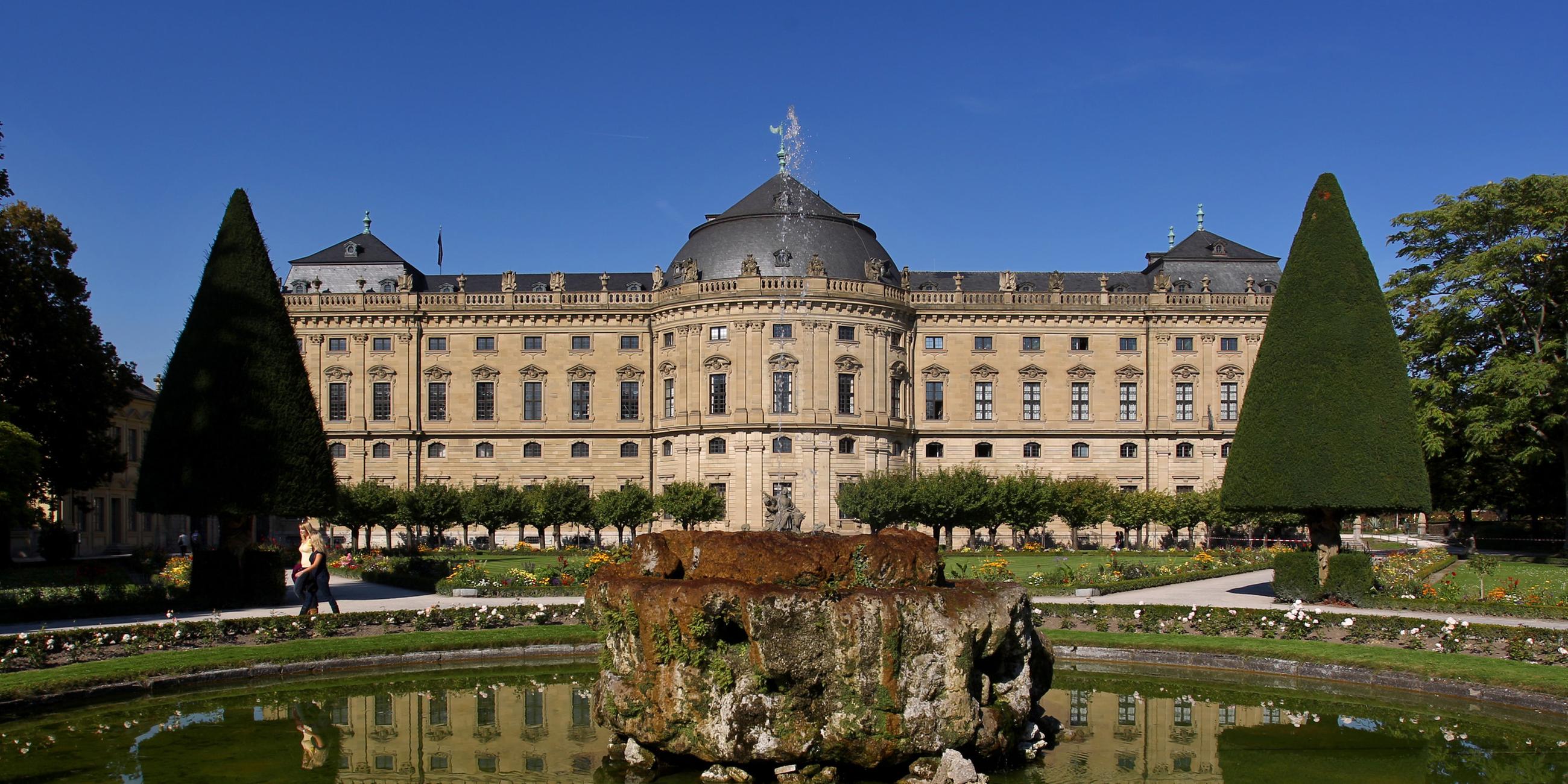 Unesco Welterbe: Würzburger Schloss mit Hofgarten