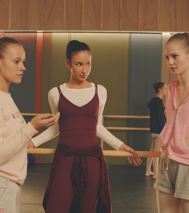 Lena, Ines und Thea müssen sich zusammenraufen