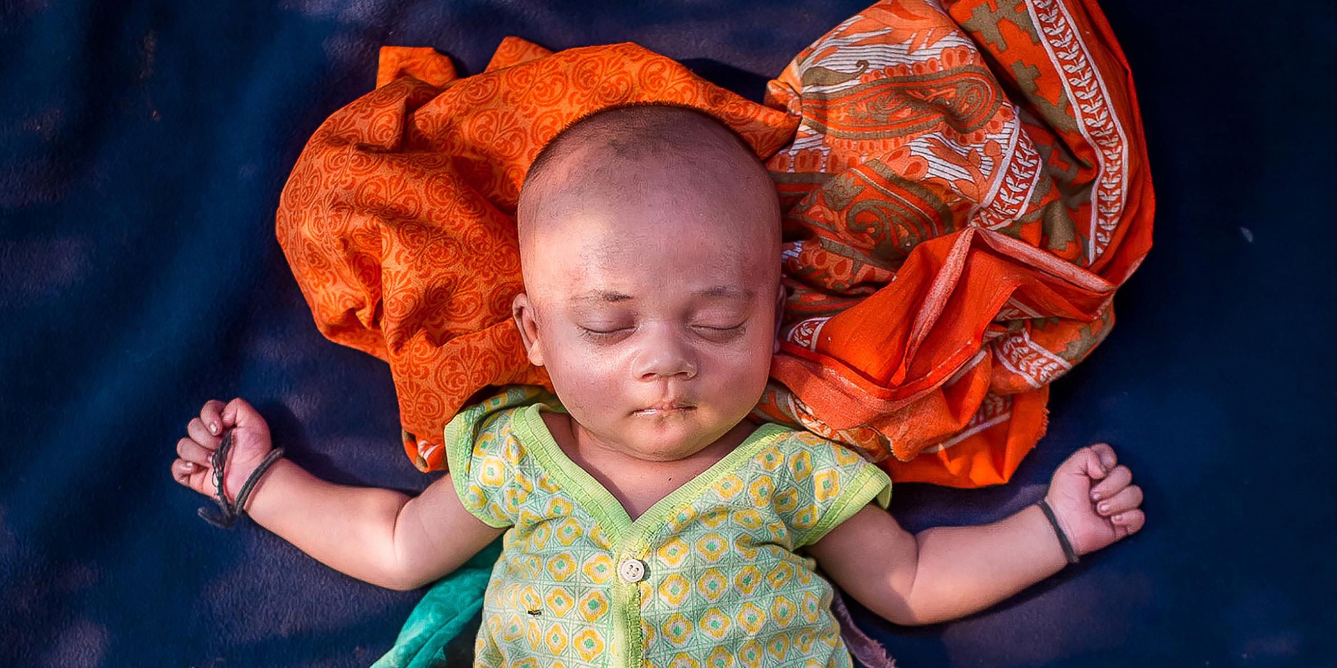 Baby im Balukhali-Flüchtlingscamp in Bangladesh