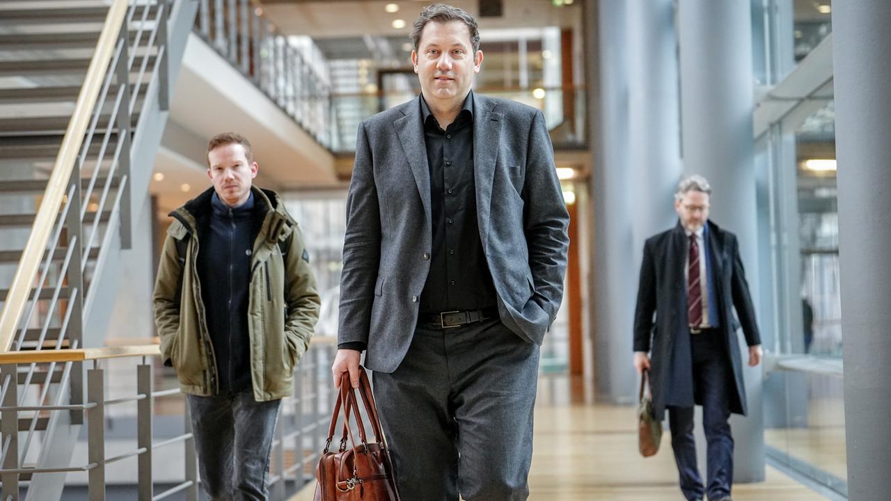 Explorations: Union and SPD start talks