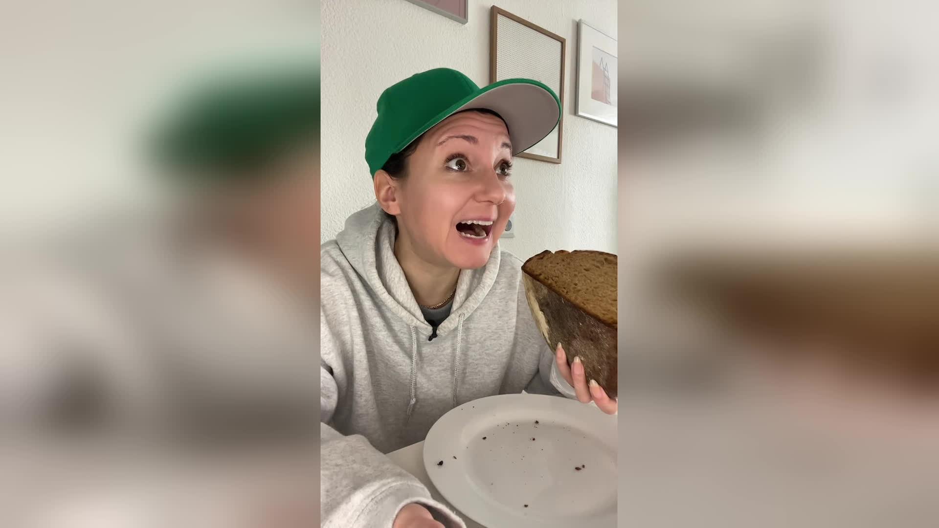 Bianca von un.logo! verrät kuriose Brotfakten 