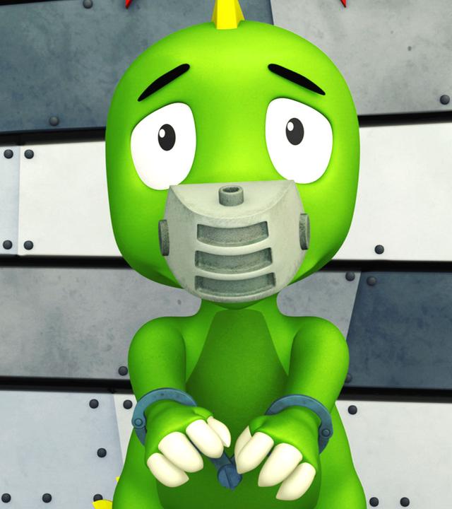 Koks wurde festgenommen und in Handschellen gelegt. Er steht traurig vor einer Wand, vor der sein Polizeifoto aufgenommen wird.