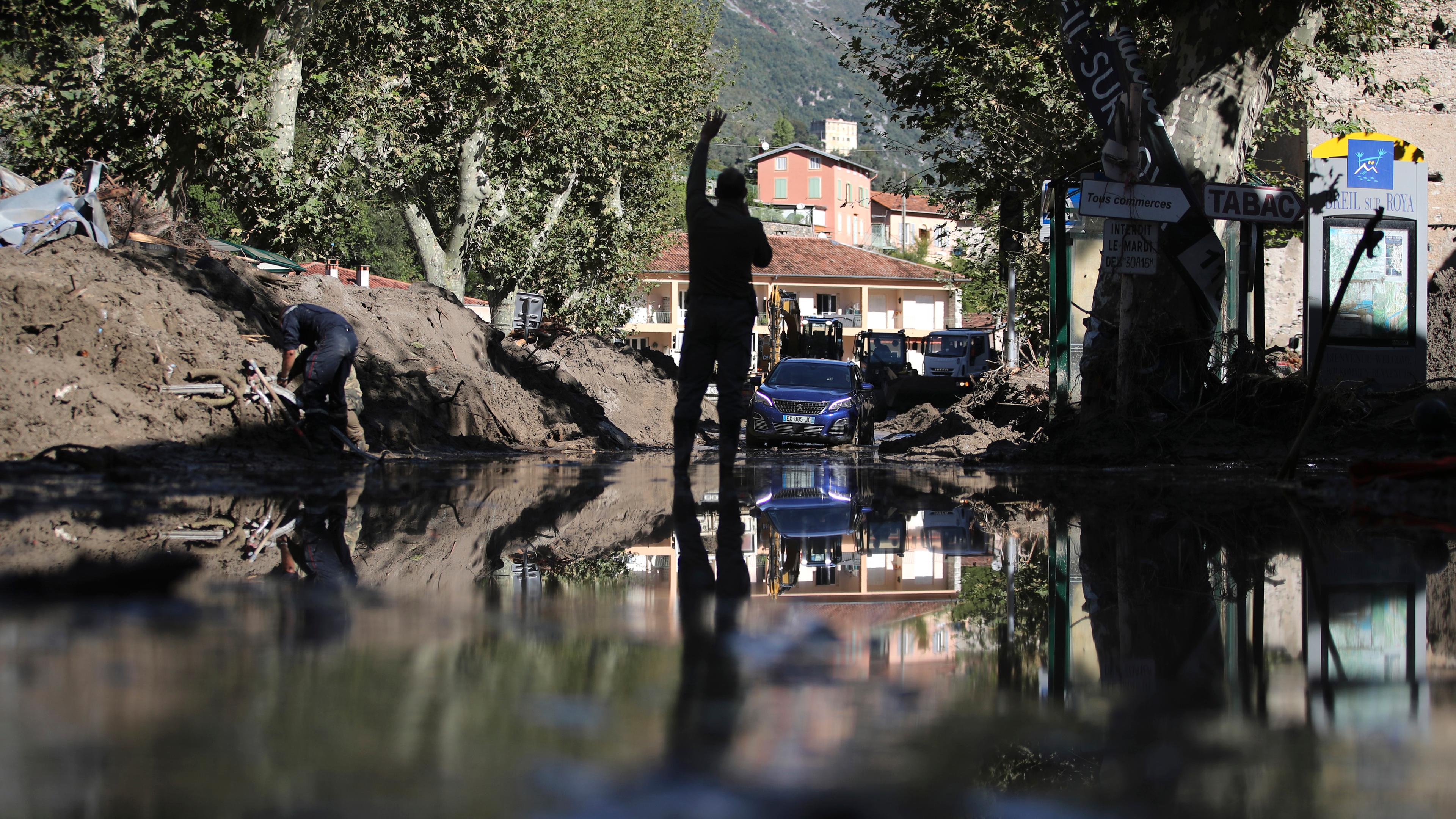 Logo Uberschwemmungen In Italien Und Frankreich Zdftivi