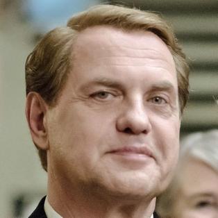 Uwe Ochsenknecht spielt Fritz Assmann.