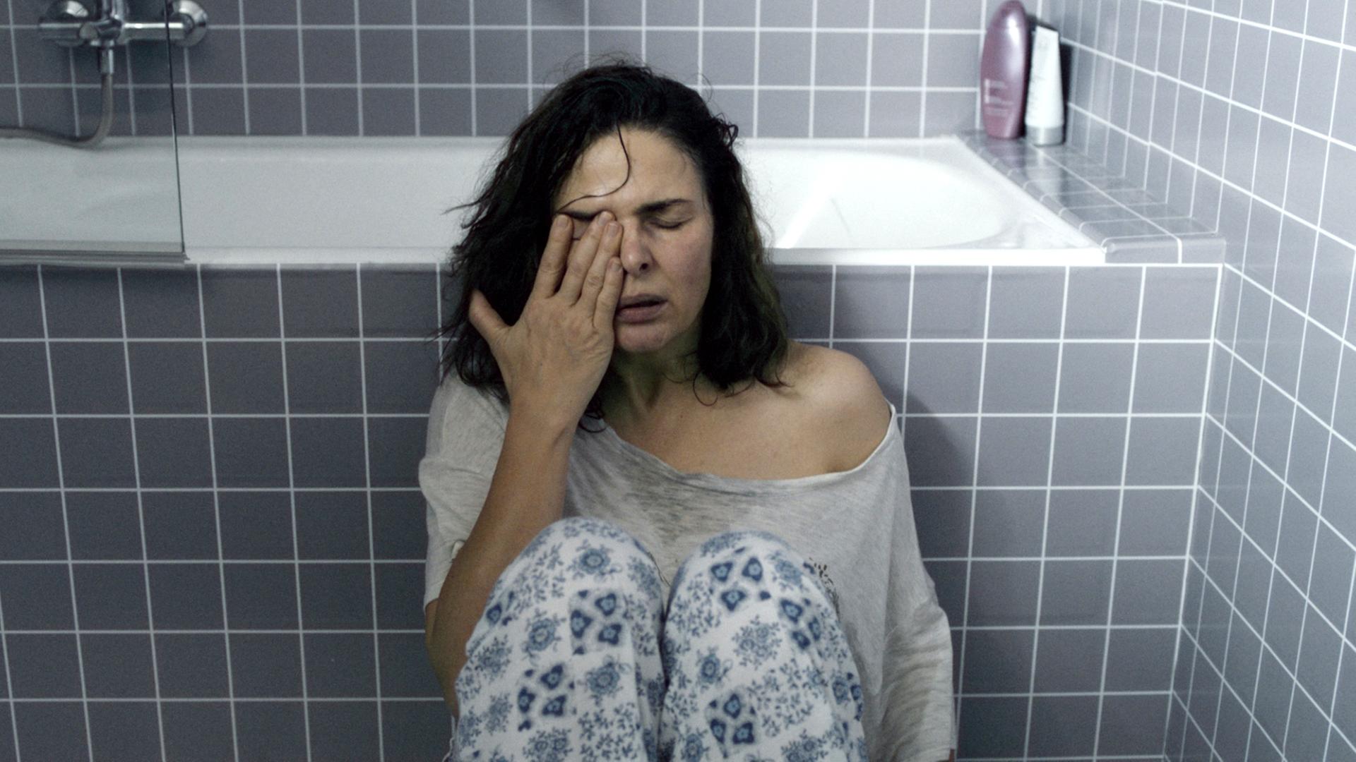 Barbara Auer in "Vakuum".