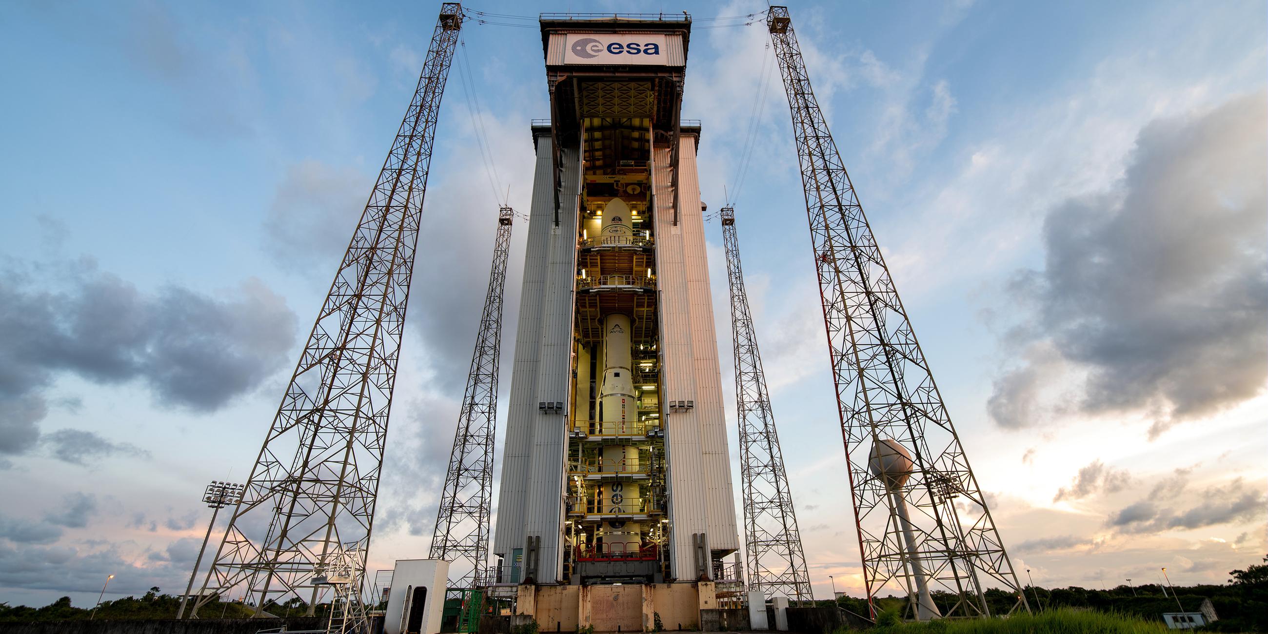 Vega-C-Rakete vor Erstflug, aufgenommen am 07.07.2022 in Kourou (Frankreich)