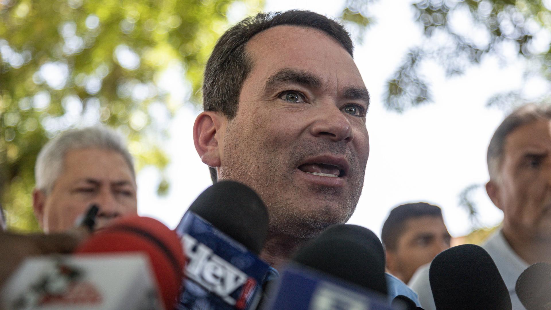 Tomas Guanipa, Leiter der Opposition in Venezuela, spricht sich gegen die Festnahmen aus.