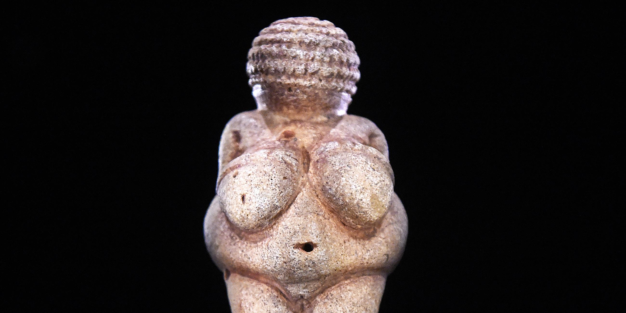 Archiv: Die Venus von Willendorf aufgenommen am  22. 09. 2015, im neuen Venuskabinett des Naturhistorischen Museums (NHM) in Wien. 