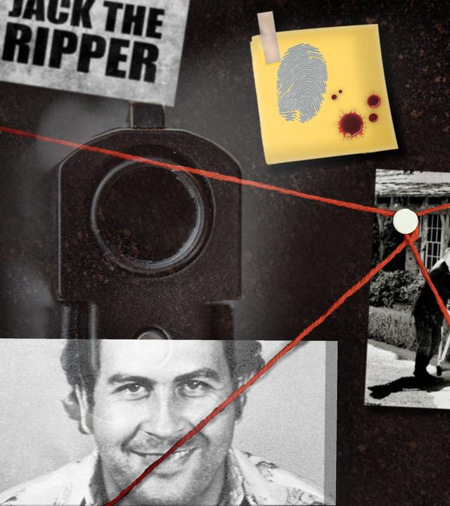 Pinnwand der Verbrechen mit Zeitungsausschnitten zu Jack the Ripper und Lindbergh Junior und Fotos von Al Capone, Escobar und Sharon Tates Haus.