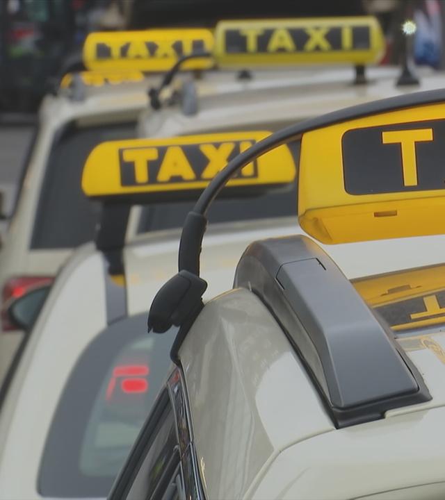 Hamburg beschließt Aus für Verbrenner-Taxis
