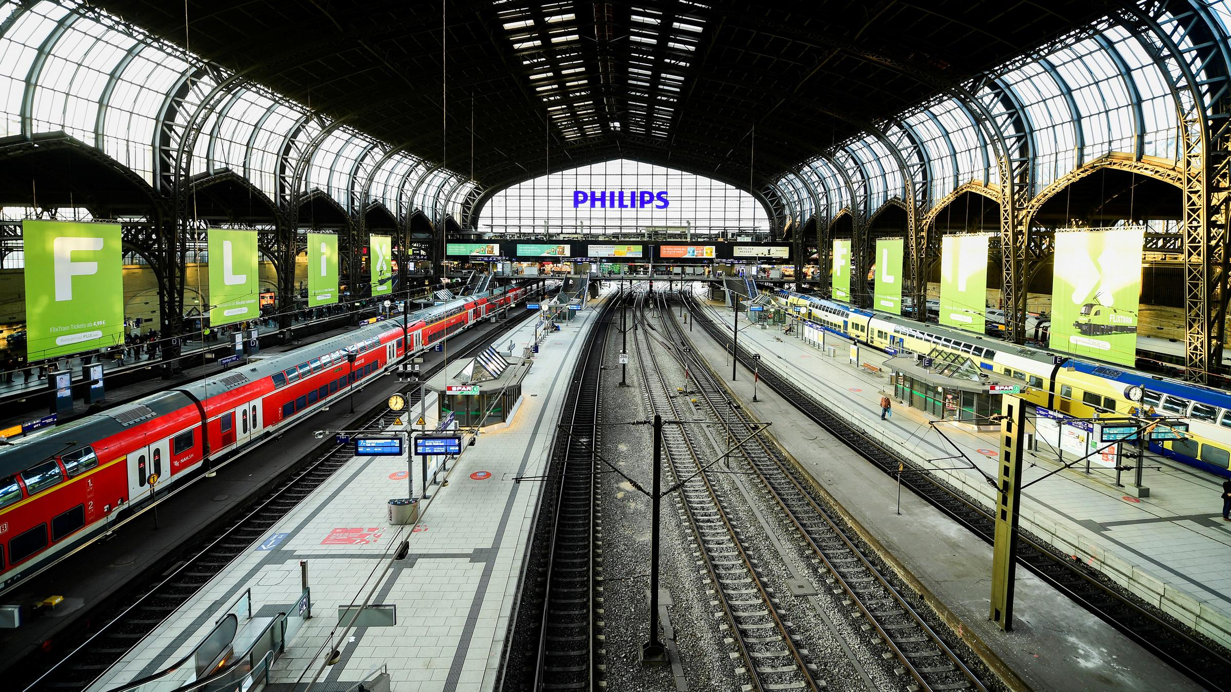 Verwaister Hauptbahnhof in Hamburg