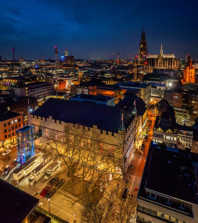 Gürzenich in Köln mit Dom