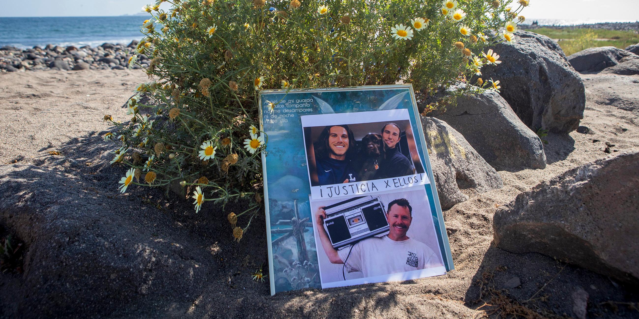 Fotos der verschwundenen ausländischen Surfer am Strand in Ensenada, Mexiko
