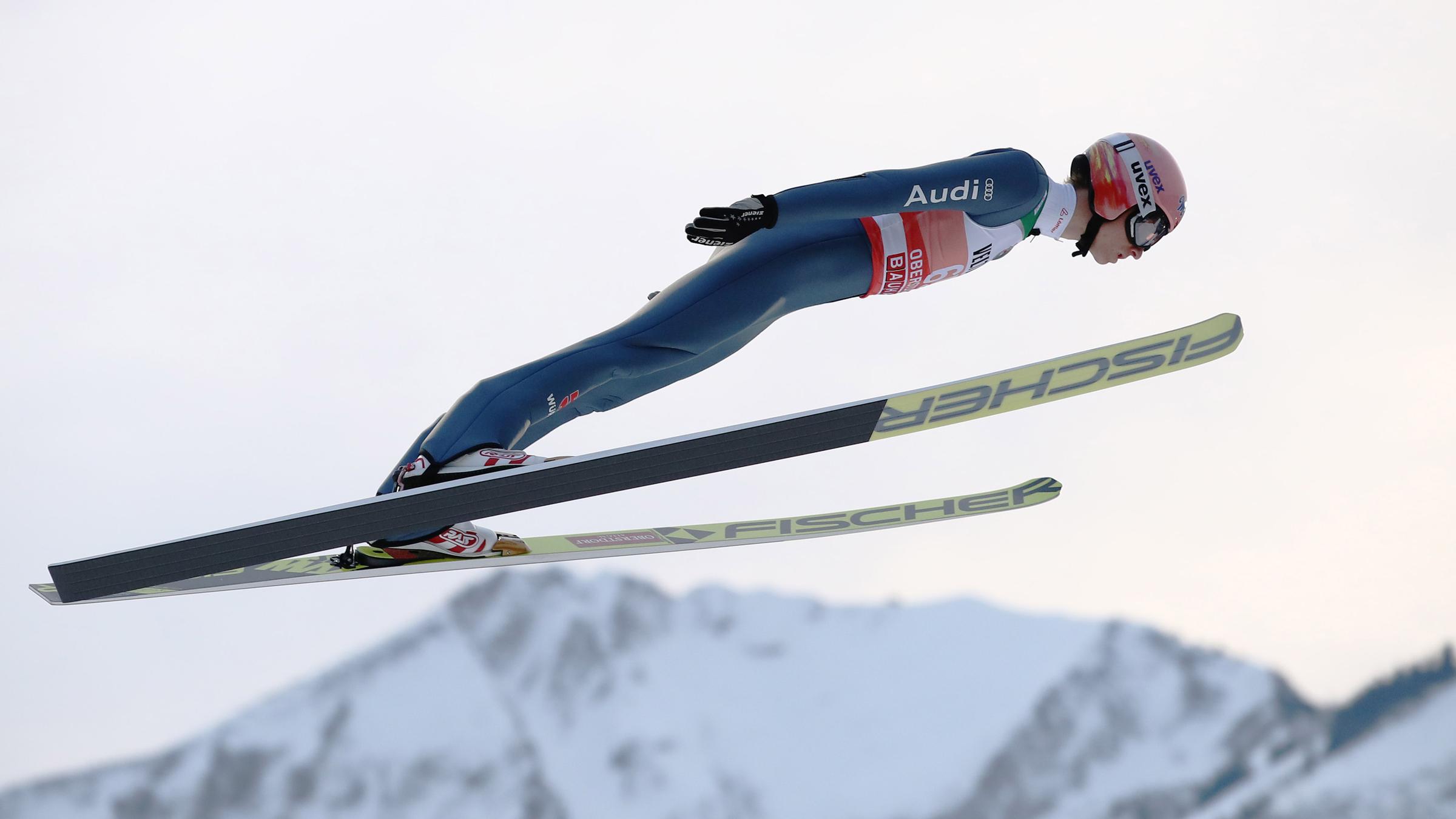 Karl Geiger beim Skispringen in Oberstdorf
