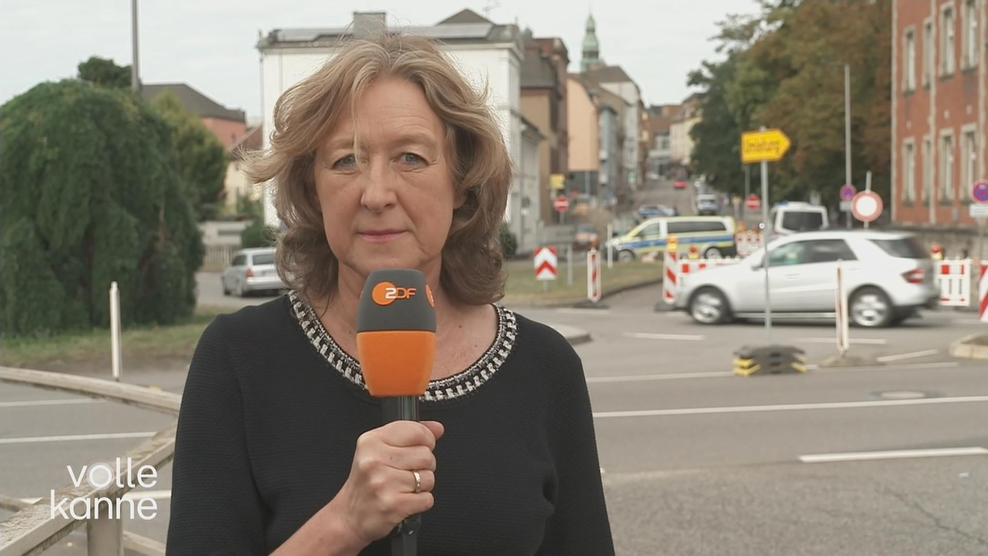 Susanne Freitag-Cateron mit ZDF-Mikrofon