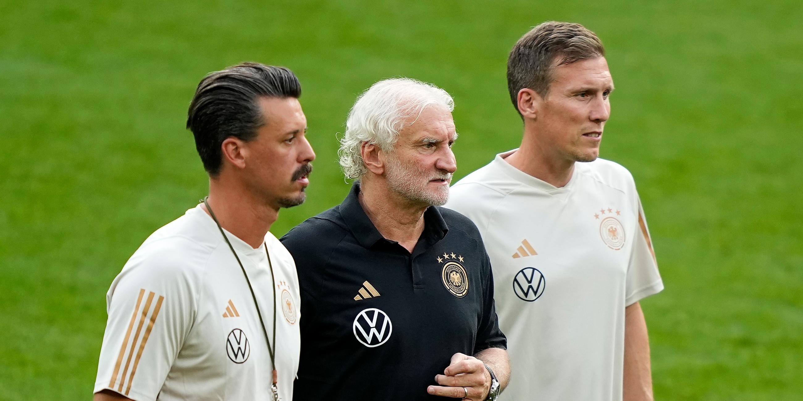 Fußball: Rudi Völler, Hannes Wolf und Sandro Wagner.