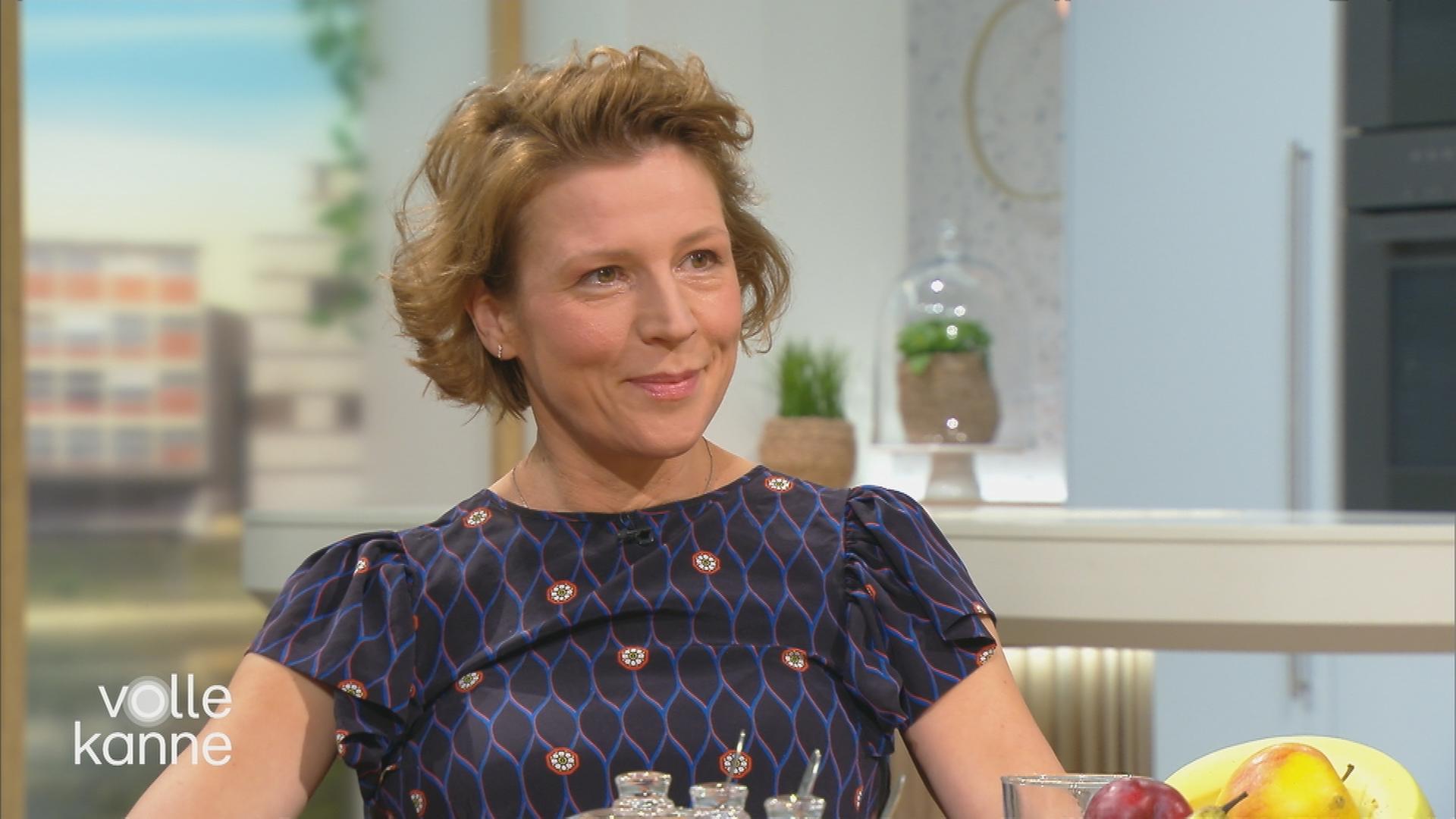 Franziska Weisz am "Volle Kanne"-Frühstückstisch.