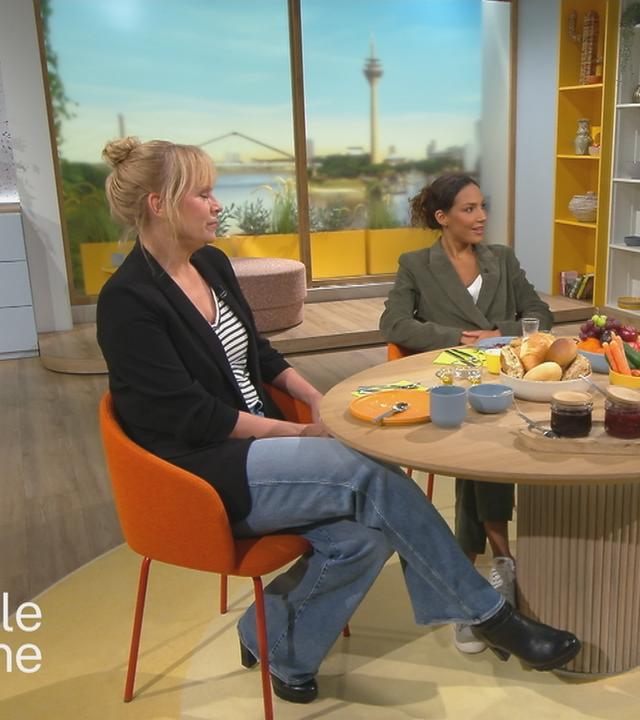 Melanie Marschke, Amy Mußul und Florian Weiss am "Volle Kanne"-Frühstückstisch